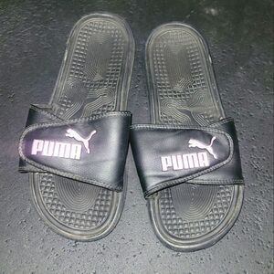 Women’s Black Puma Slides Size 10
